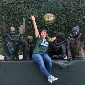 Meet your Posher, Jennifer